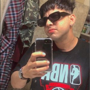 Meet your Posher, Eliecer